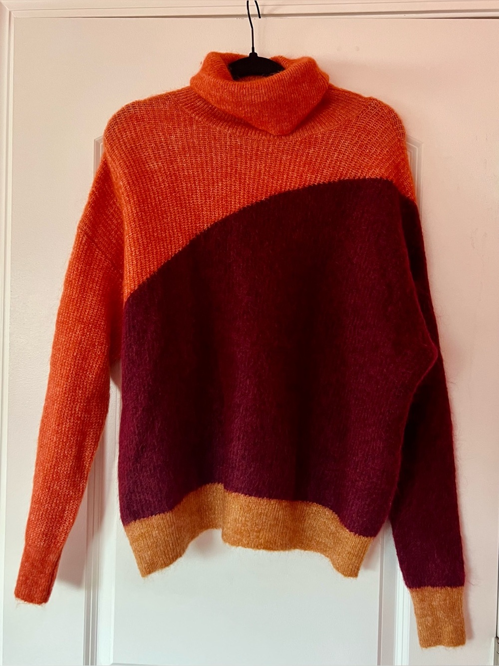 Colorblock Turtleneck Sweater in Orange, Burgundy & Gold Zara